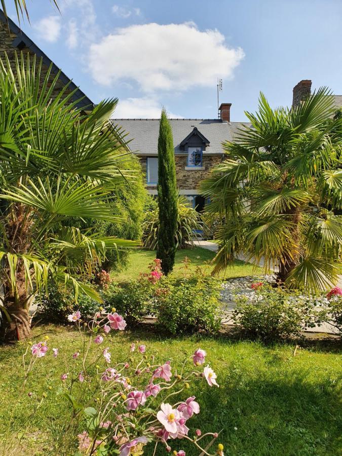 Bed and Breakfast La Bastide Du Moulin - Mont St Michel Moidrey Экстерьер фото
