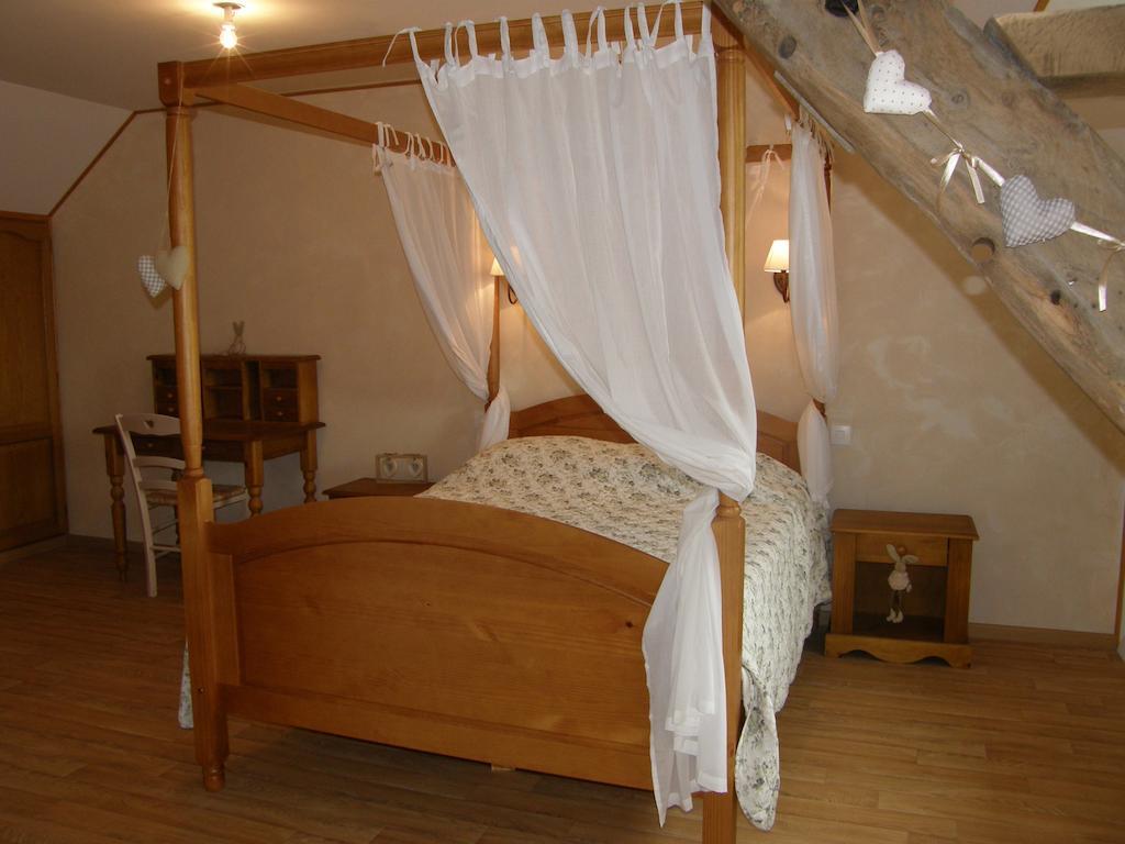 Bed and Breakfast La Bastide Du Moulin - Mont St Michel Moidrey Экстерьер фото